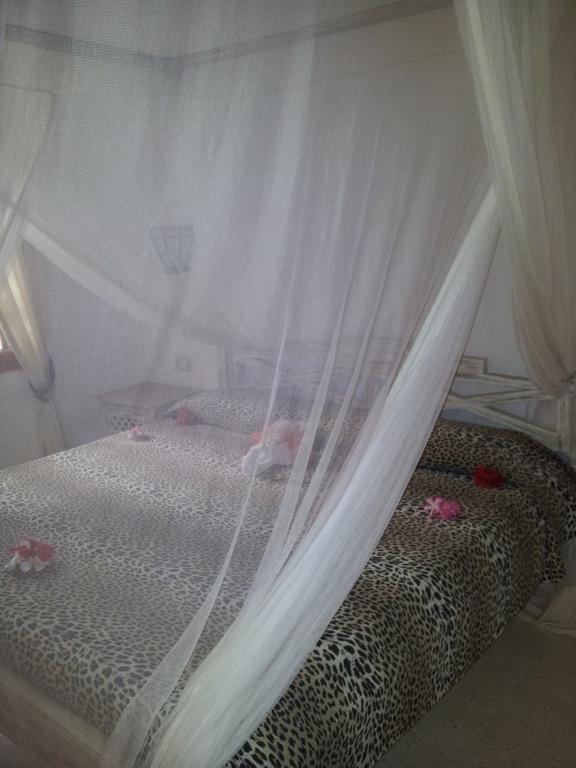 Kola Beach Resort Mambrui Habitación foto